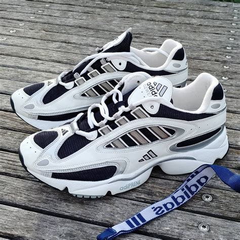 adidas ozweego classic